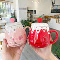 Cute Design With Lid Strawberry Mug Pink Color 450ML Capacity Coffee Mug Heart Art Easy To Clean Porcelain Mug Office Use